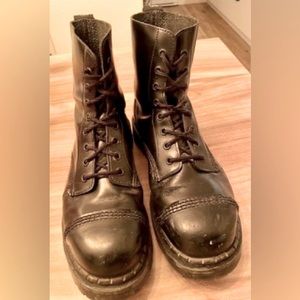 TREDAIR boots made in England